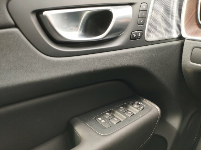 Volvo  XC60