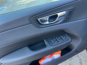 Volvo  T6 Hybrid AWD Plus Dark