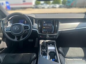 Volvo  V90