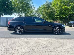 Volvo  V90