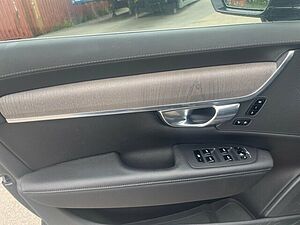 Volvo  V90