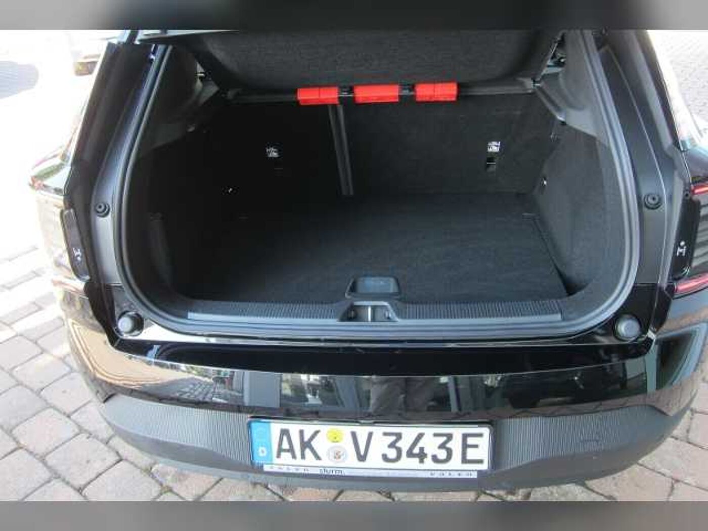 Volvo  Plus 2WD Pure Electric *Winterpaket*