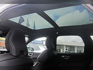 Volvo  Plus Dark B4 AWD *Pano, 360°, 21 Zoll*