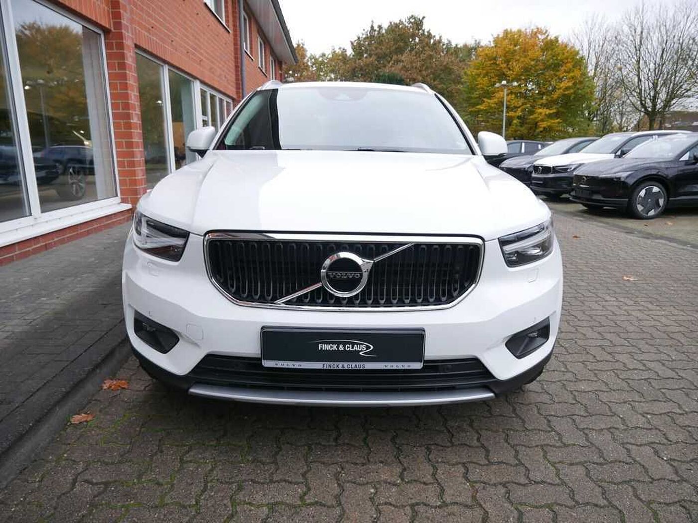 Volvo  T4 Momentum Pro