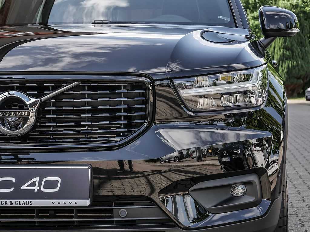 Volvo  T5 Recharge R Design MEMORY AHK 360°