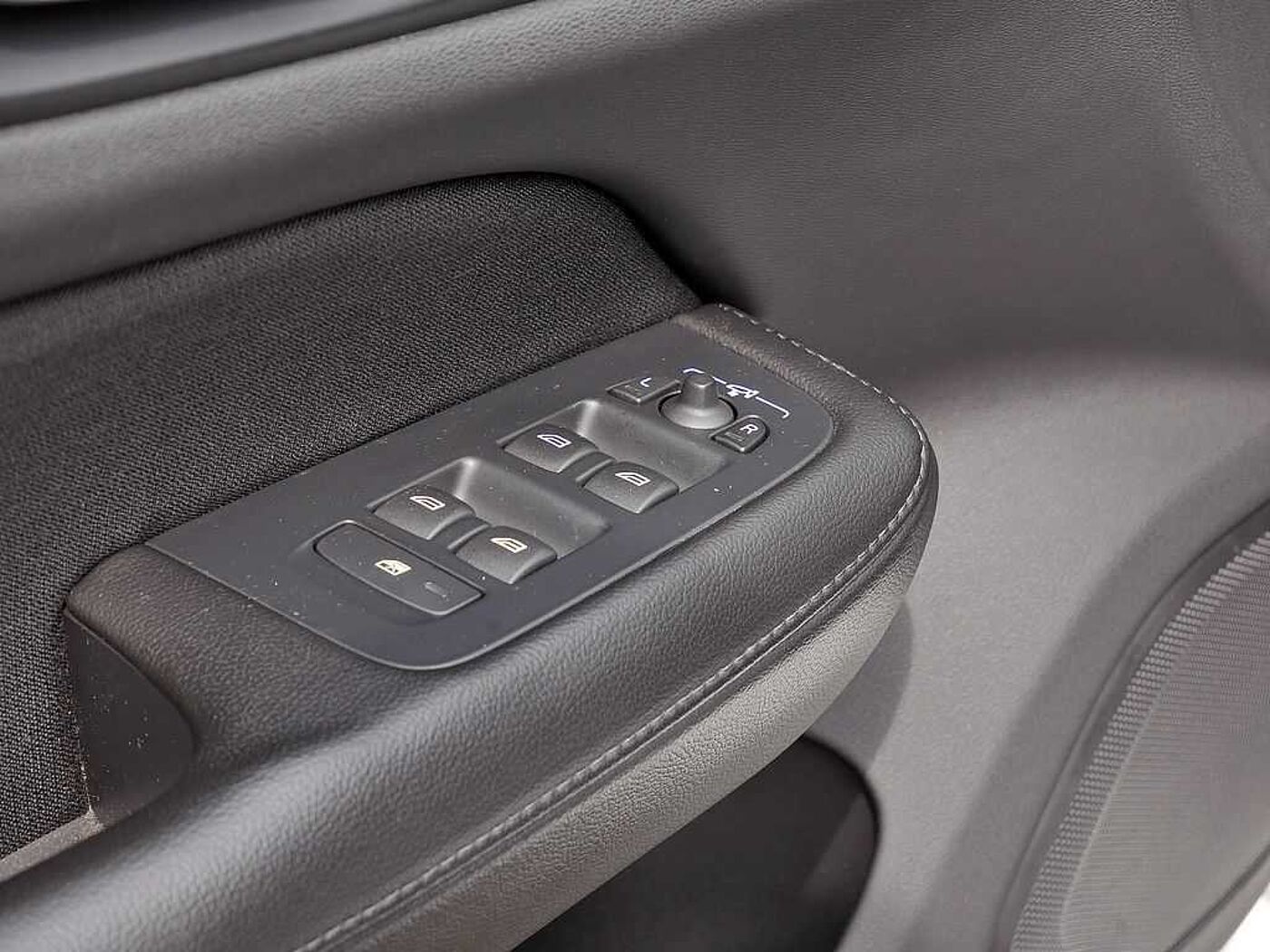 Volvo  D4 Momentum