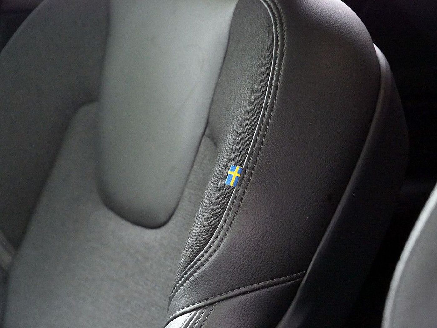 Volvo  D4 Momentum