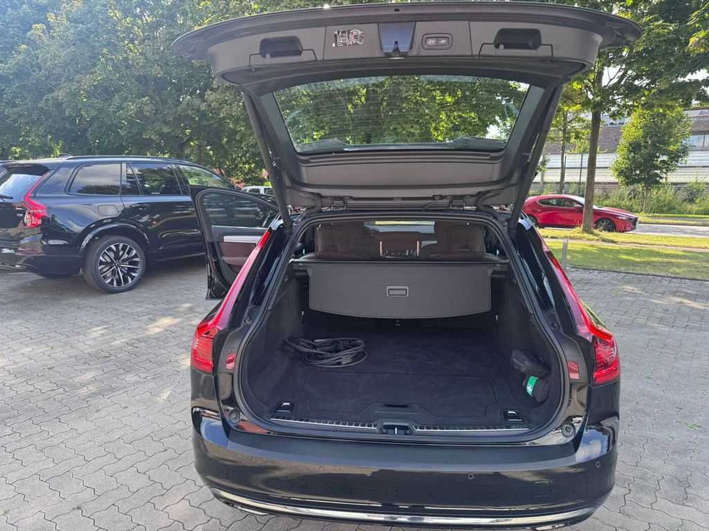 Volvo  T6 AWD Recharge Inscription Expression LED