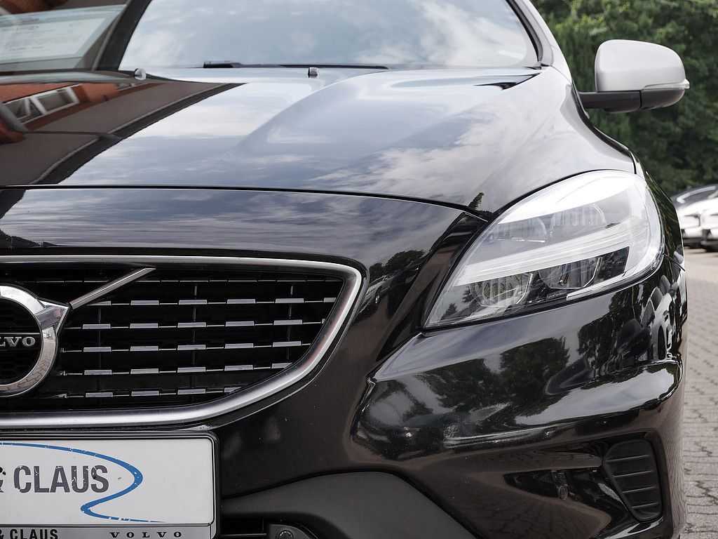 Volvo  D2 R-Design