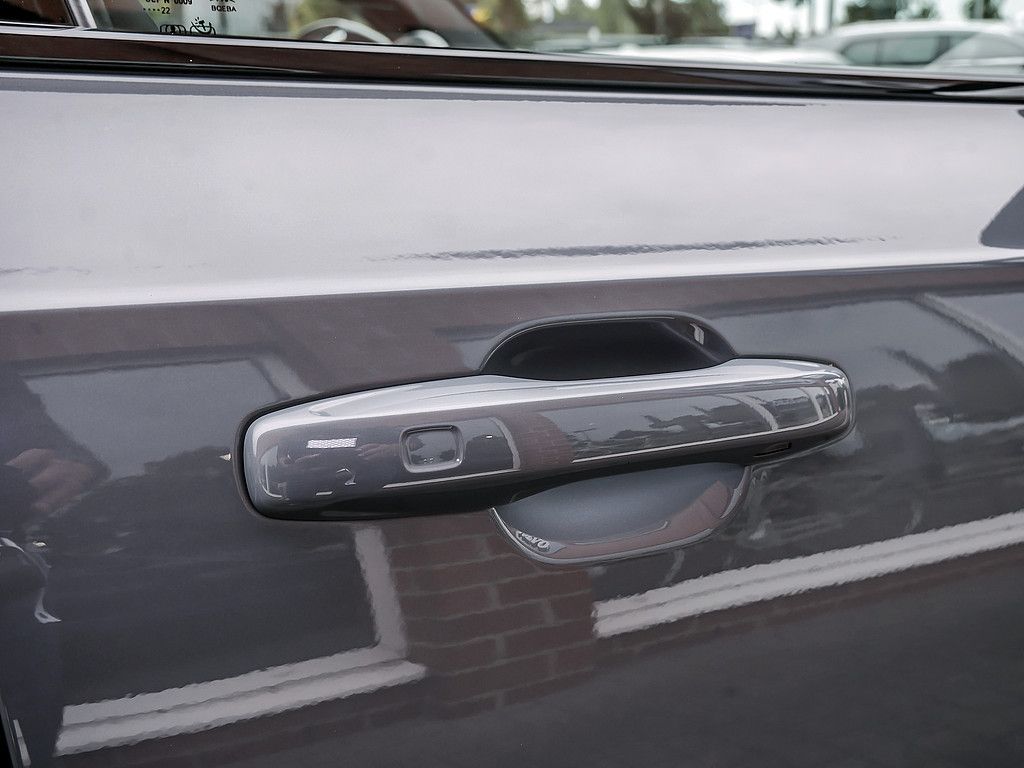 Volvo  T8 AWD R Design Edition 360° LUFTFEDERUNG