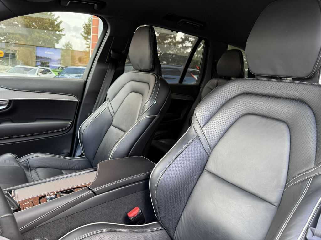 Volvo  T8 AWD R Design Edition 360° LUFTFEDERUNG