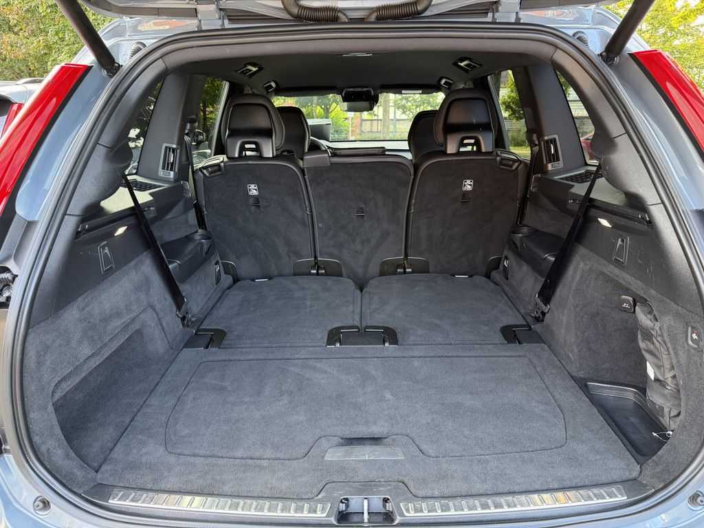 Volvo  T8 AWD R Design Edition