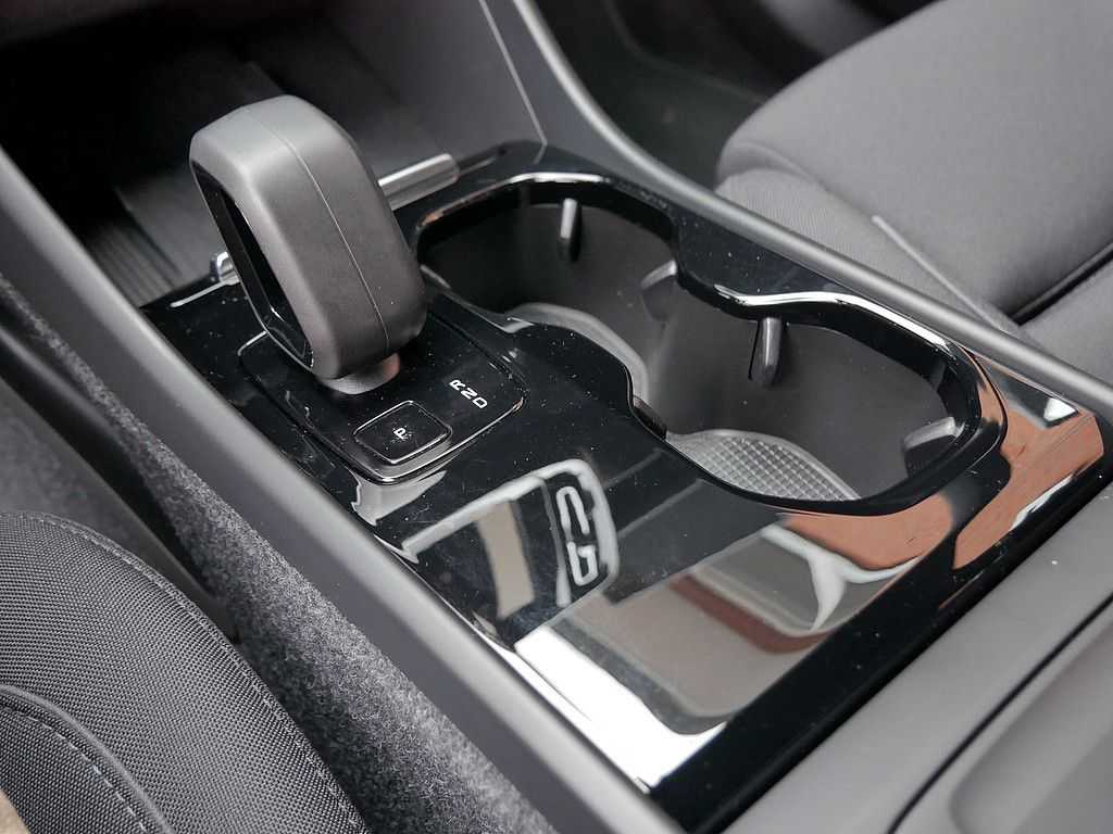 Volvo  Core Recharge Pure Electric