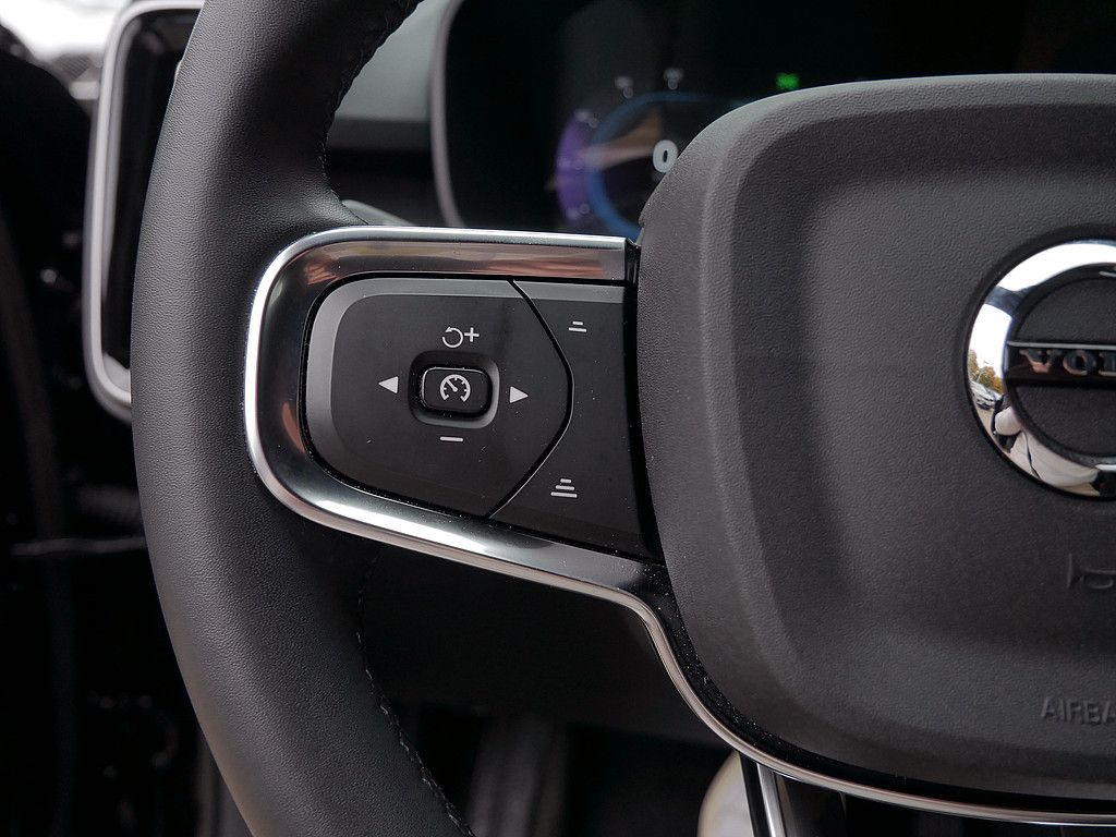 Volvo  Core Recharge Pure Electric