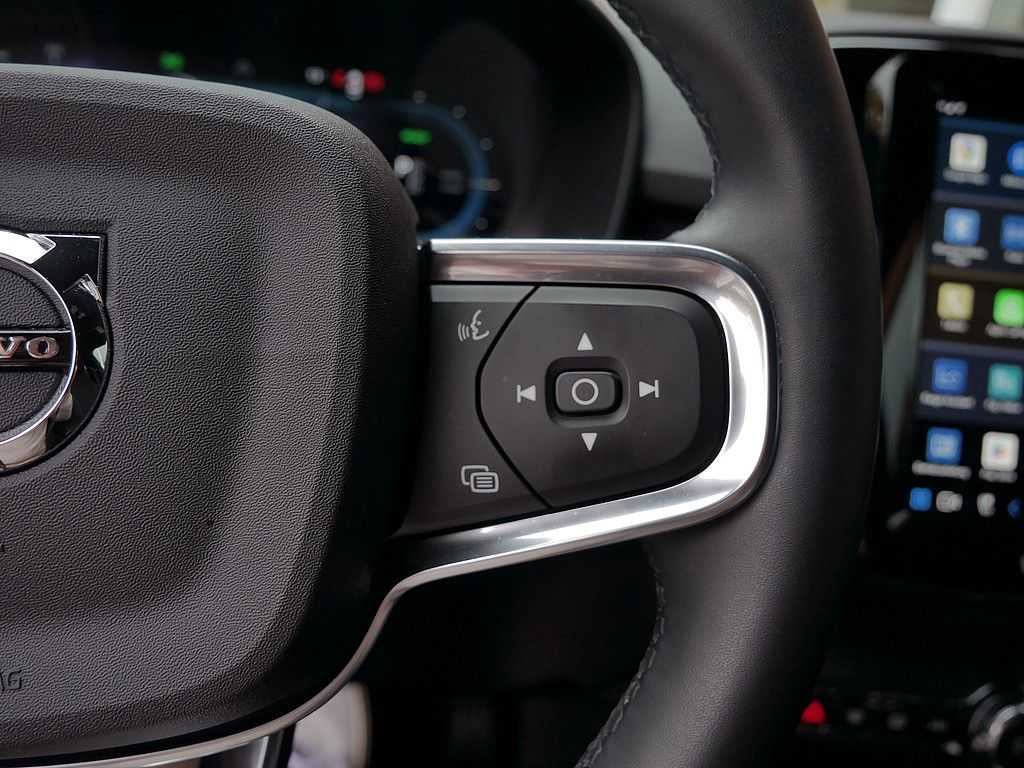 Volvo  Core Recharge Pure Electric