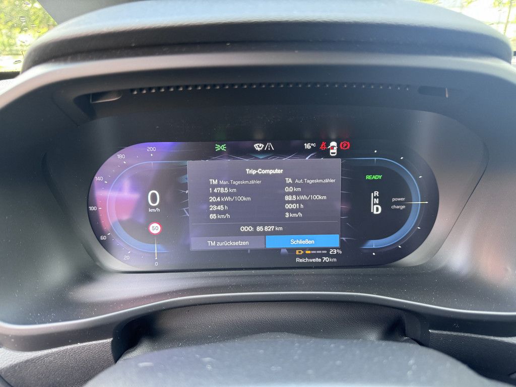 Volvo  Core Recharge Pure Electric
