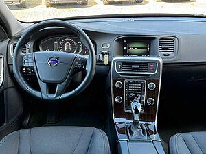 Volvo  T4 Linje Business MEMORY PDC SHZ NAVIGATION