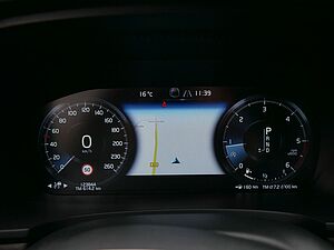 Volvo  CC D4 AWD PDC SHZ LEDER NAVI W-LAN ACC LED