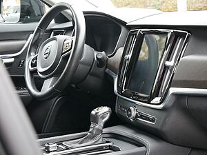 Volvo  CC D4 AWD PDC SHZ LEDER NAVI W-LAN ACC LED