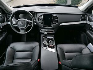 Volvo  D5 AWD Momentum