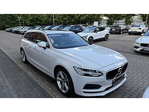 Volvo  T4 Momentum
