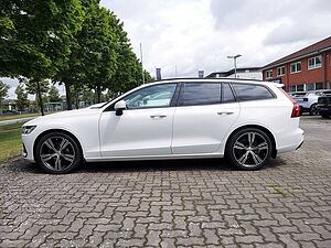 Volvo  D4 Momentum