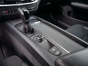 Volvo  D4 Momentum