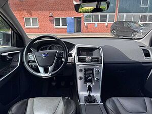 Volvo  2.0 Summum 2WD