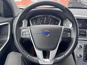 Volvo  2.0 Summum 2WD