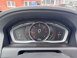 Volvo  2.0 Summum 2WD