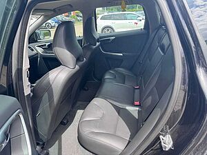 Volvo  2.0 Summum 2WD