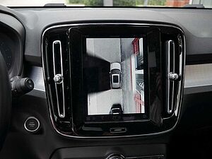 Volvo  B4 Benzin Plus Dark