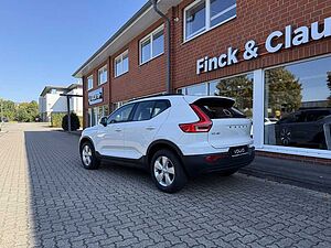 Volvo  T3 Momentum Core