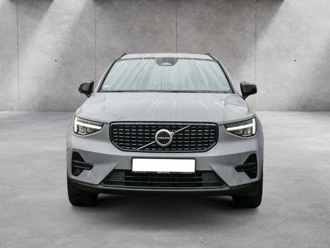 Volvo  2.0 Plus Dark 2WD H/K NAVI FACEL. LED