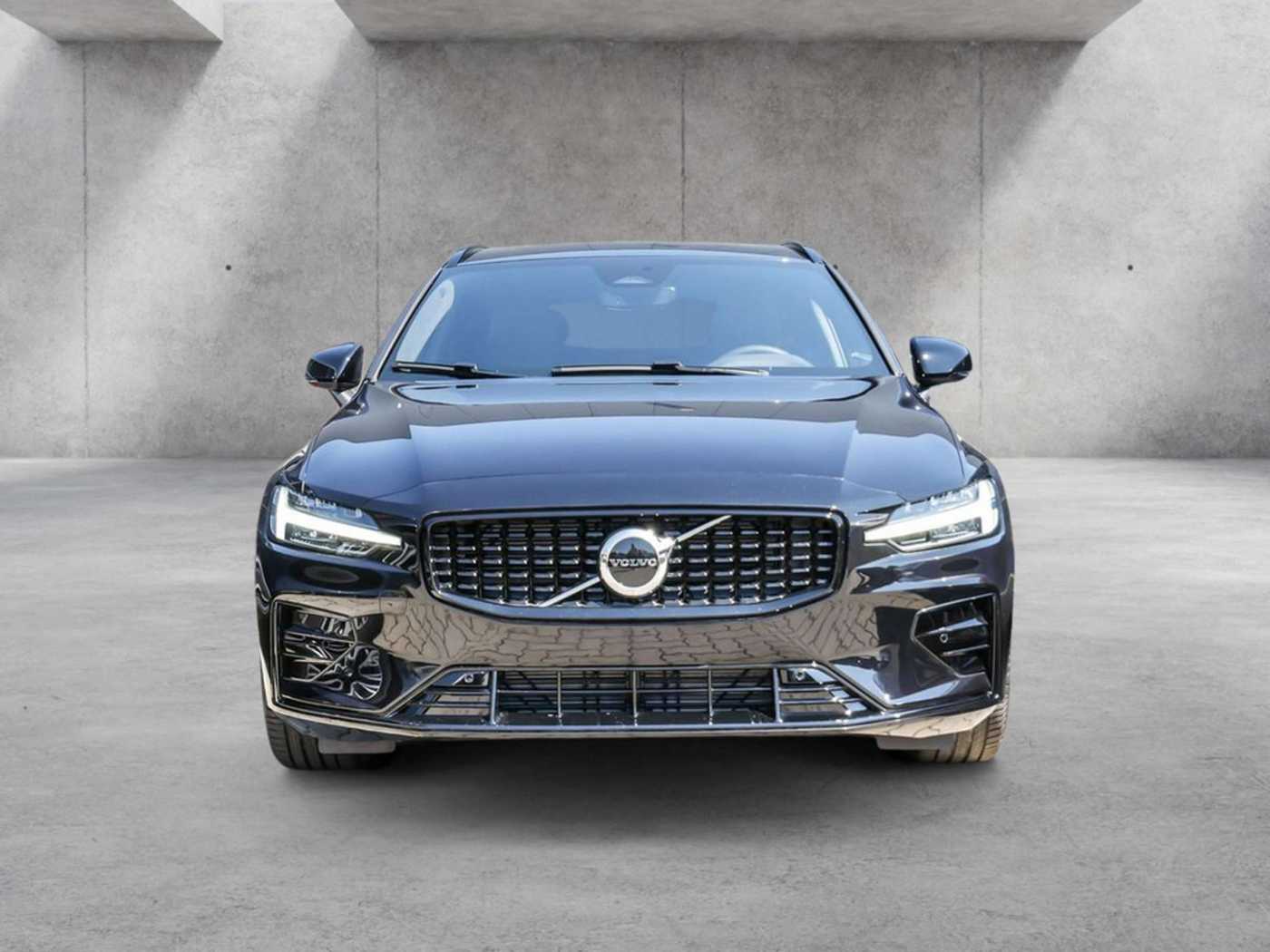 Volvo  B4 Plus Dark KAMERA H/K HGSD STANDHZ LED