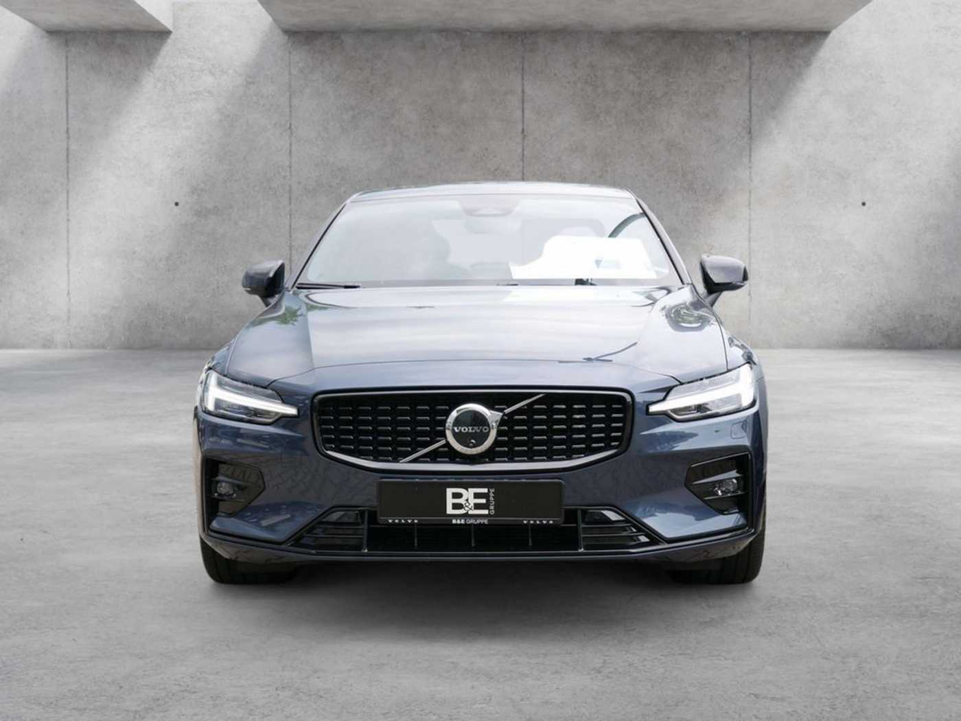 Volvo  Ultimate, B5 AWD Mild-Hybrid, Benzin, Dark