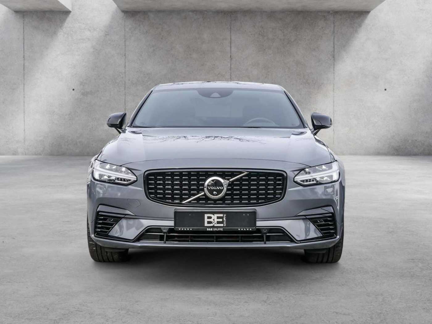 Volvo  T8 Twin Engine AWD R-Design STANDHZ LED