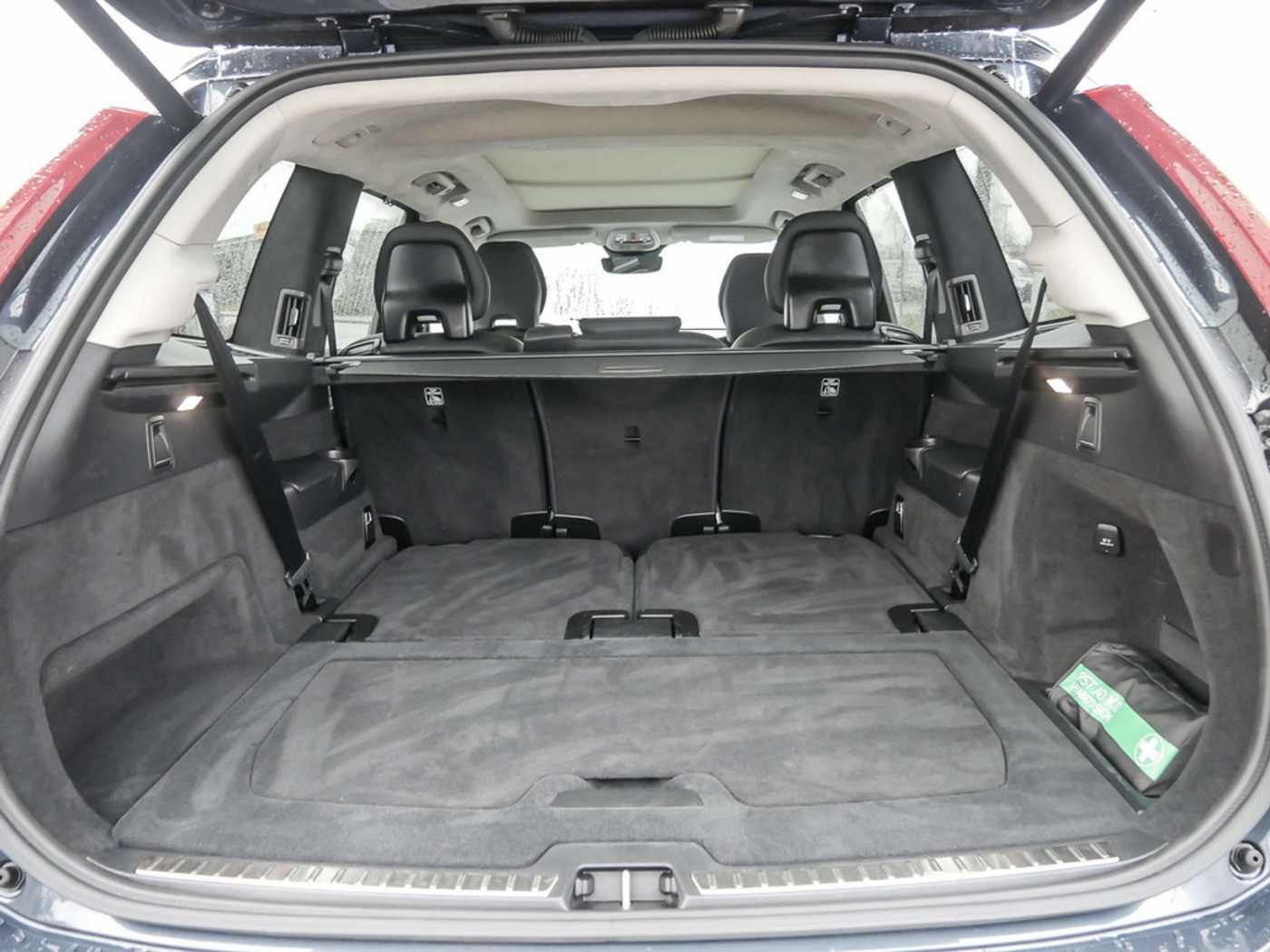 Volvo  2.0 Ultimate Bright Recharge Plug-In Hybrid AWD