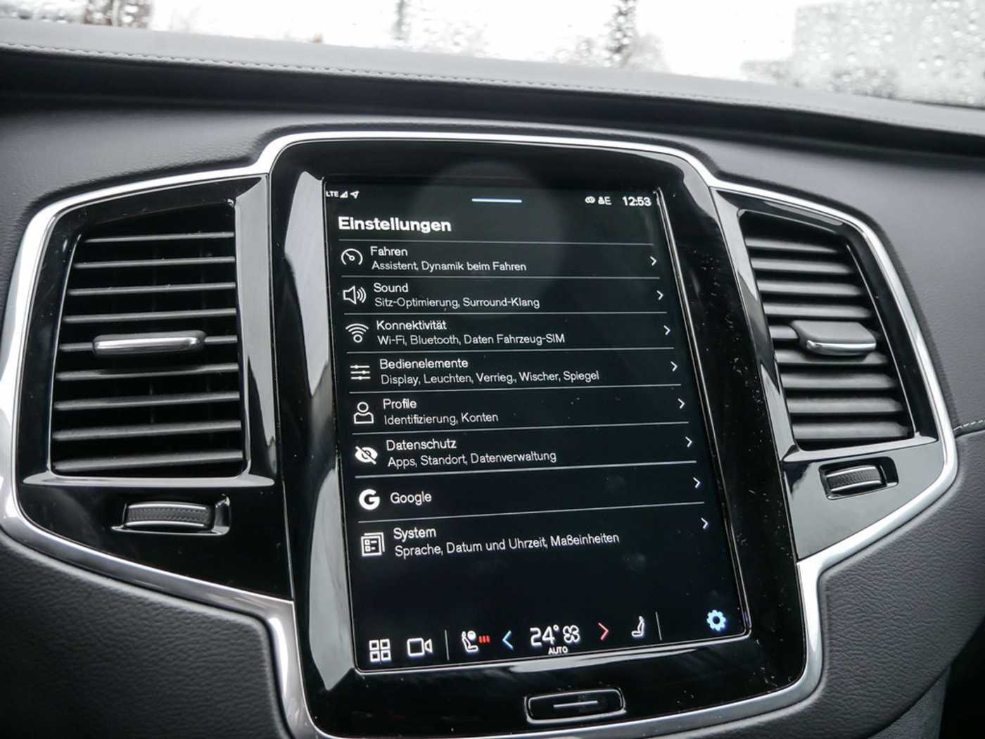Volvo  2.0 Ultimate Bright Recharge Plug-In Hybrid AWD
