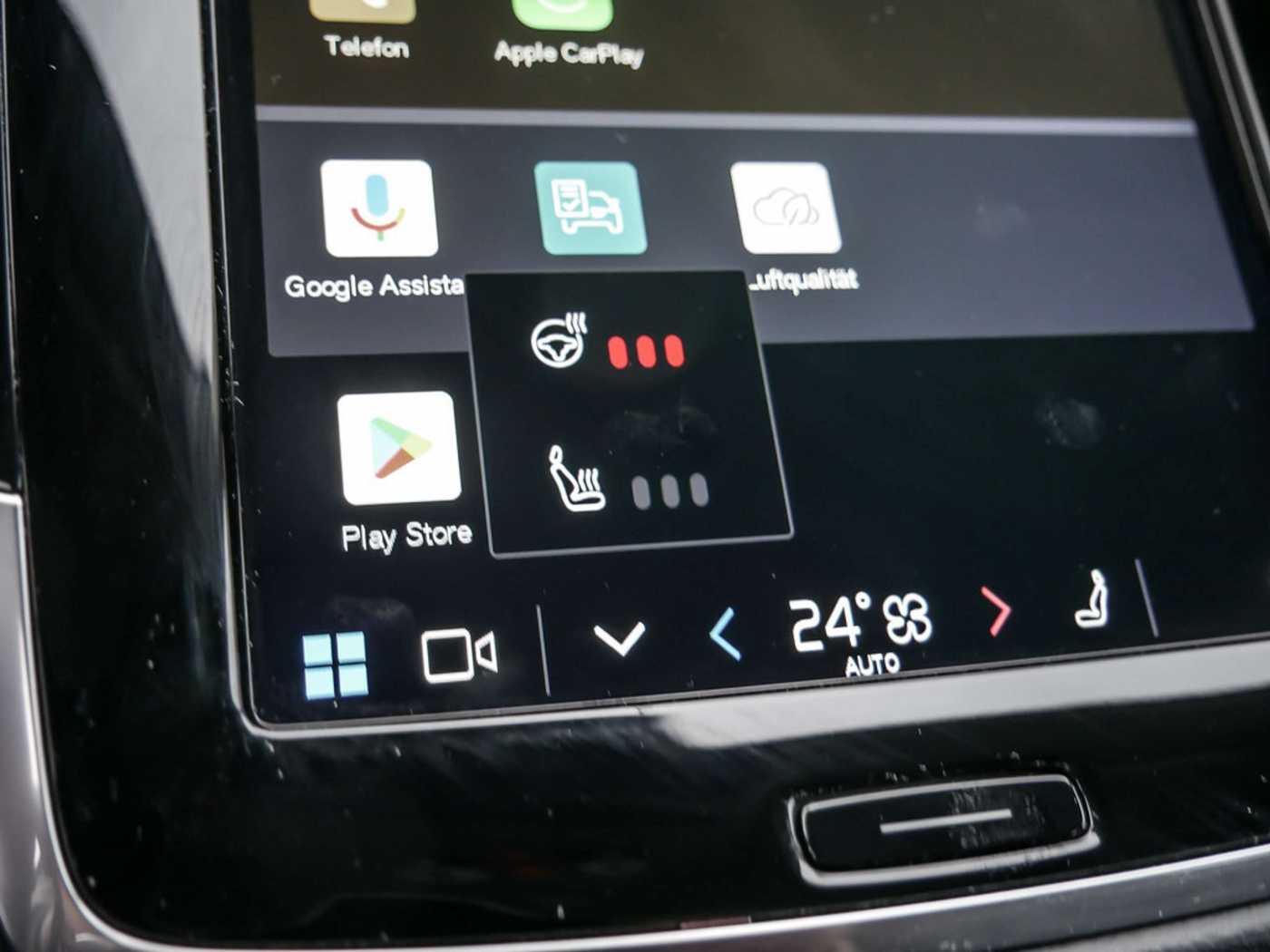 Volvo  2.0 Ultimate Bright Recharge Plug-In Hybrid AWD