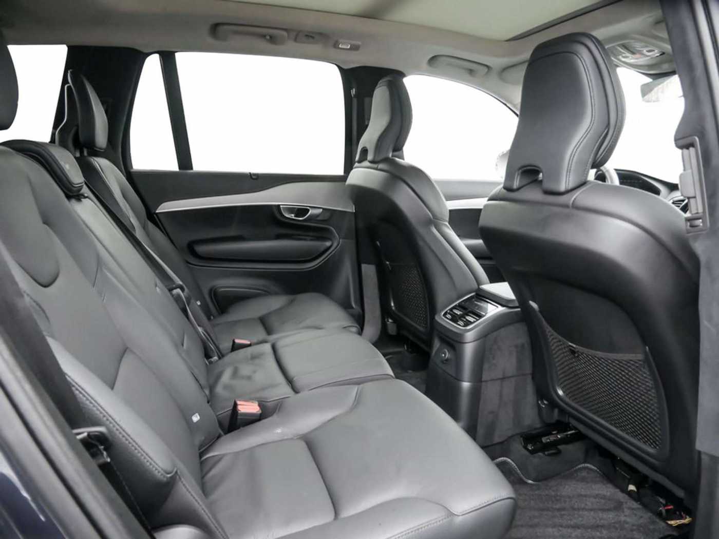 Volvo  2.0 Ultimate Bright Recharge Plug-In Hybrid AWD