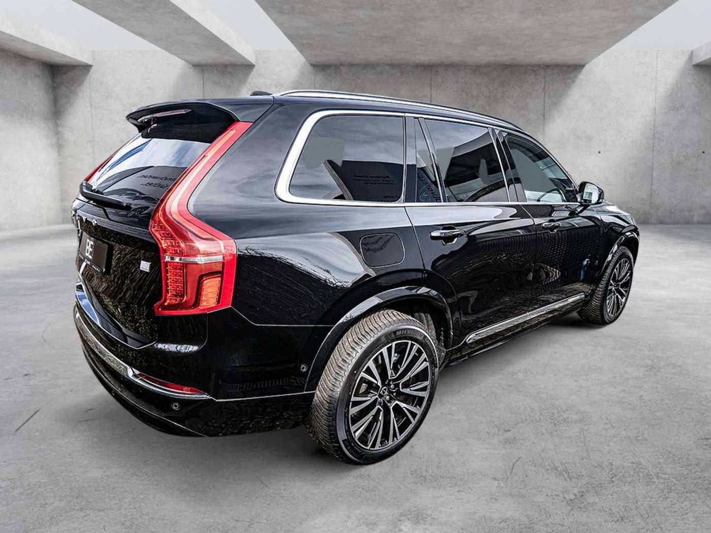Volvo  2.0 Plus Bright Recharge Plug-In Hybrid AWD