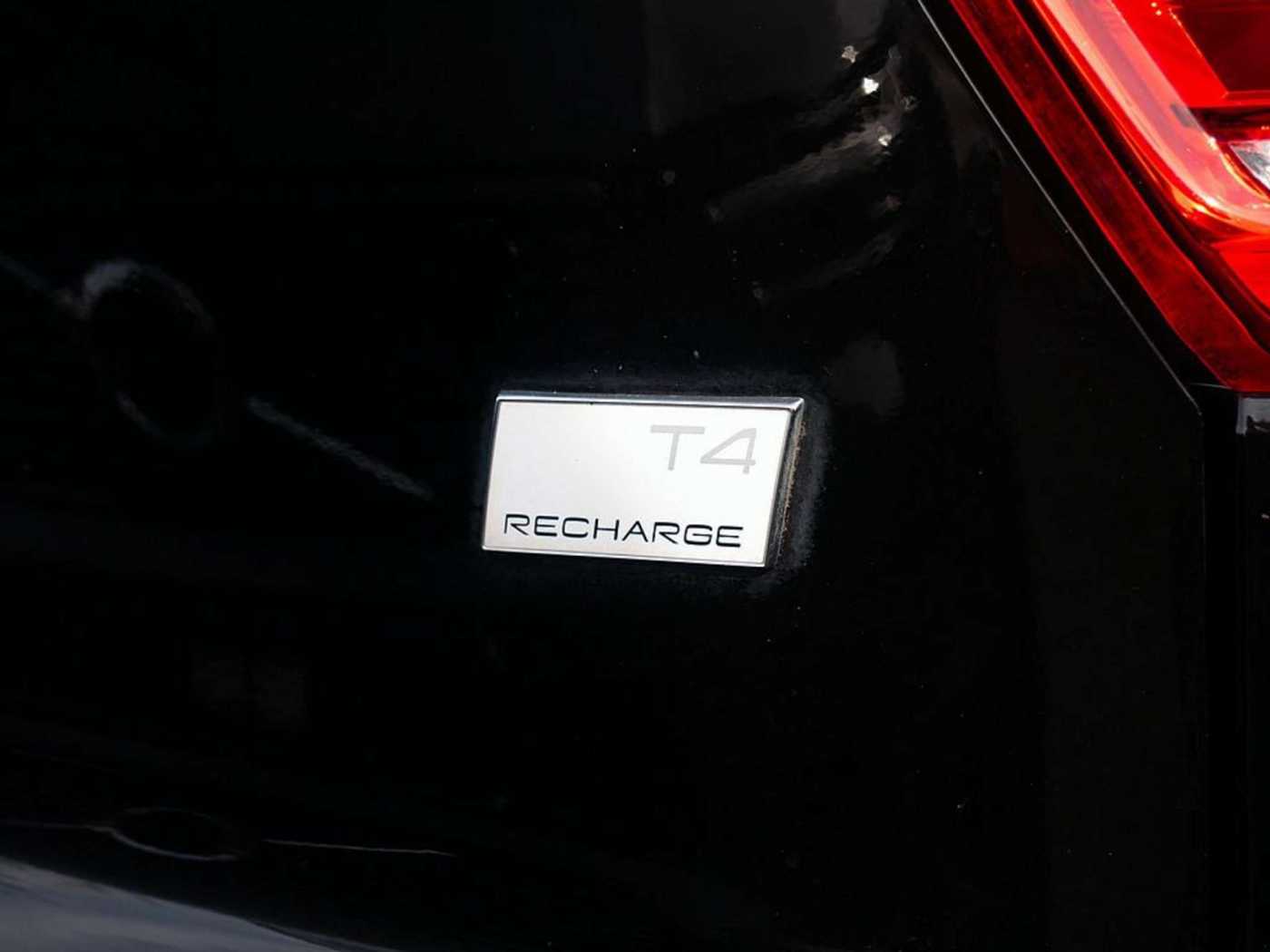 Volvo  1.5 Inscription Recharge Plug-In Hybrid 2WD