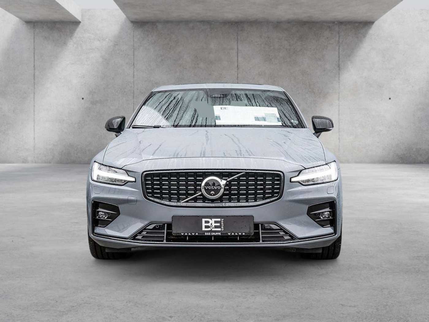 Volvo  Ultimate, B5 AWD Mild-Hybrid, Benzin, LED