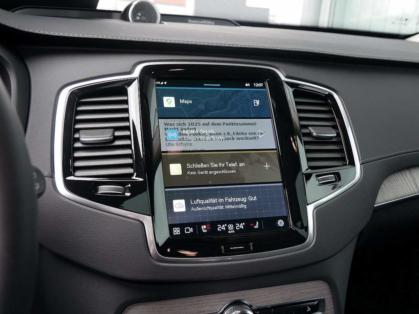 Volvo  Recharge T8 AWD Plug-in Hybrid Ultimate