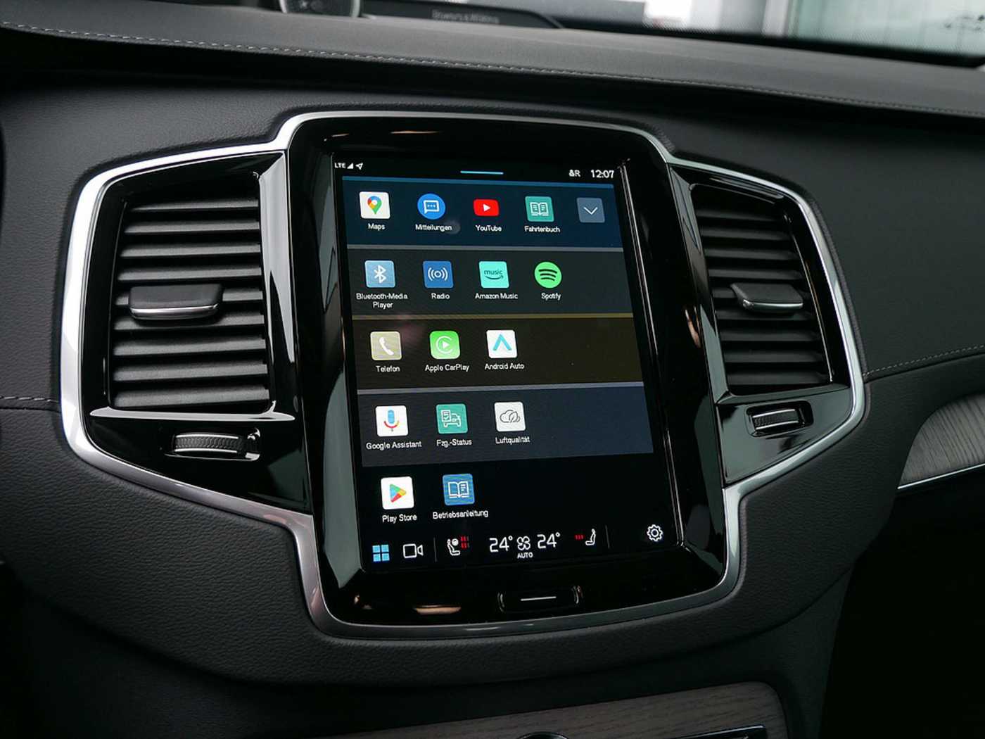 Volvo  Recharge T8 AWD Plug-in Hybrid Ultimate