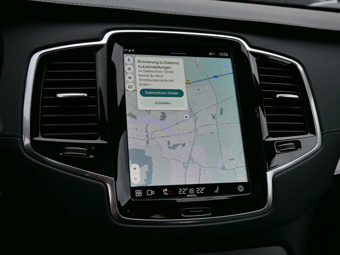 Volvo  2.0 Plus Bright Recharge Plug-In Hybrid AWD