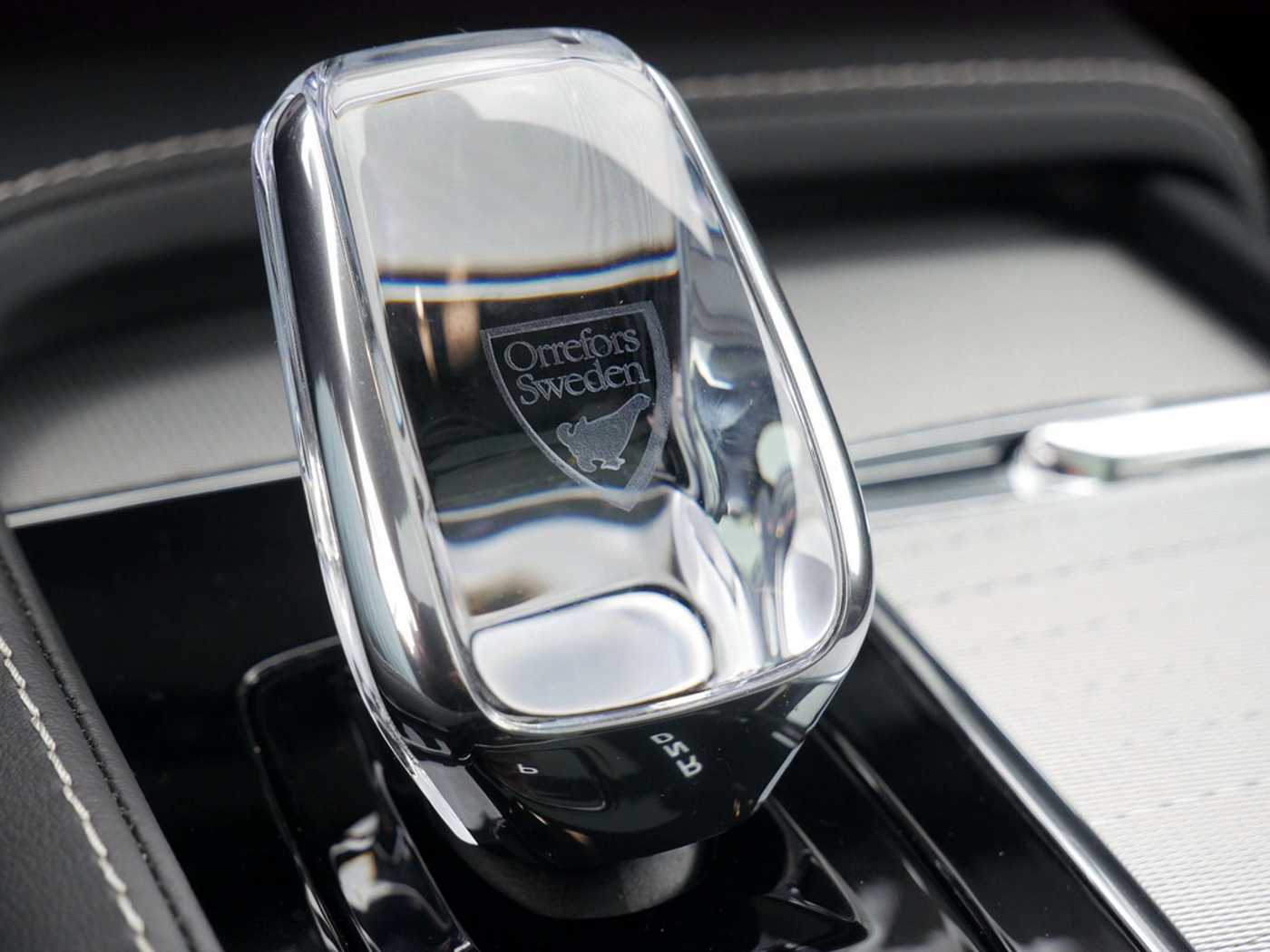 Volvo  2.0 Plus Bright Recharge Plug-In Hybrid AWD