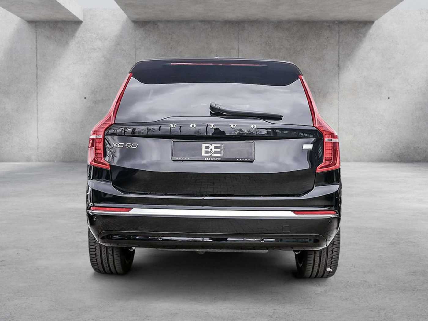 Volvo  2.0 Plus Bright Recharge Plug-In Hybrid AWD