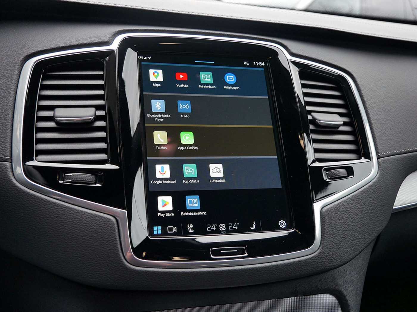 Volvo  2.0 Plus Bright Recharge Plug-In Hybrid AWD